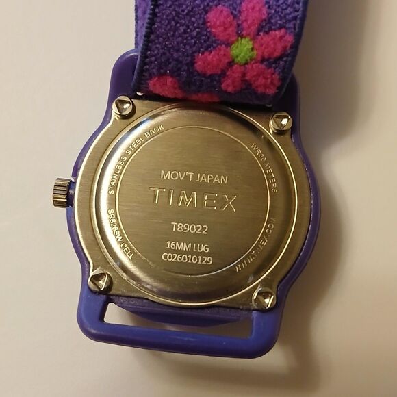 Timex 29mm Elastic Fabric Kids Purple Floral Watch Easy-To-Read Dial WR 30M - Picture 3 of 15